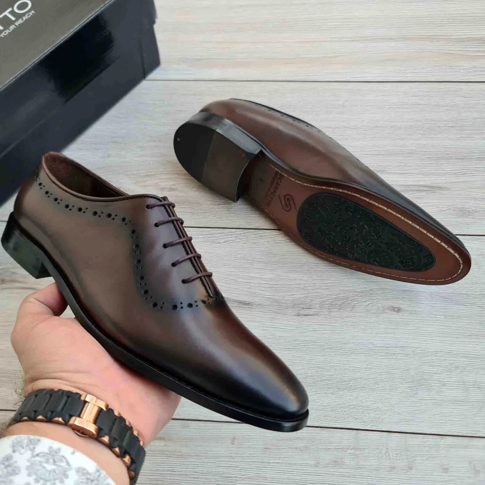 Patina Wholecut Oxford Dress Shoes