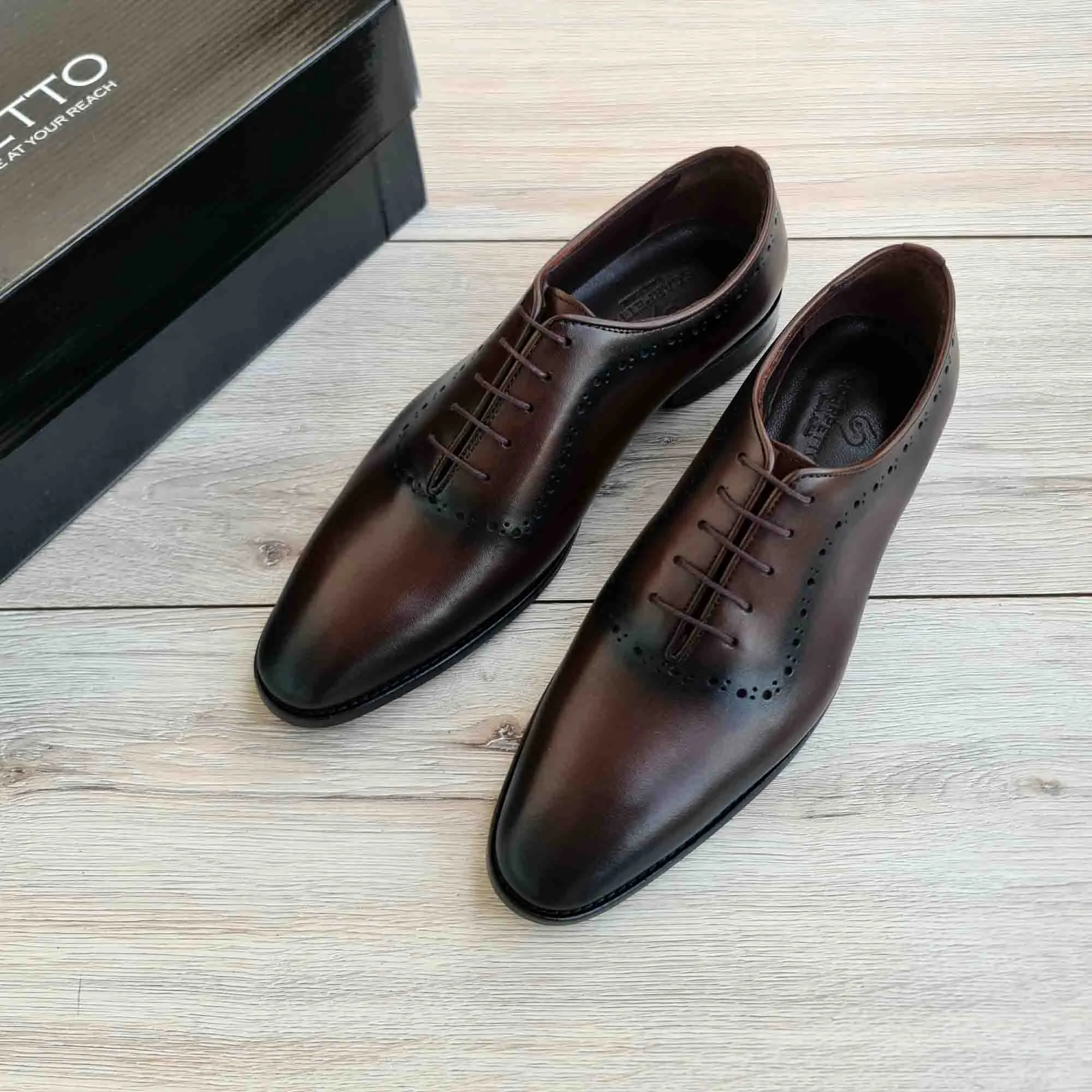 Patina Wholecut Oxford Dress Shoes