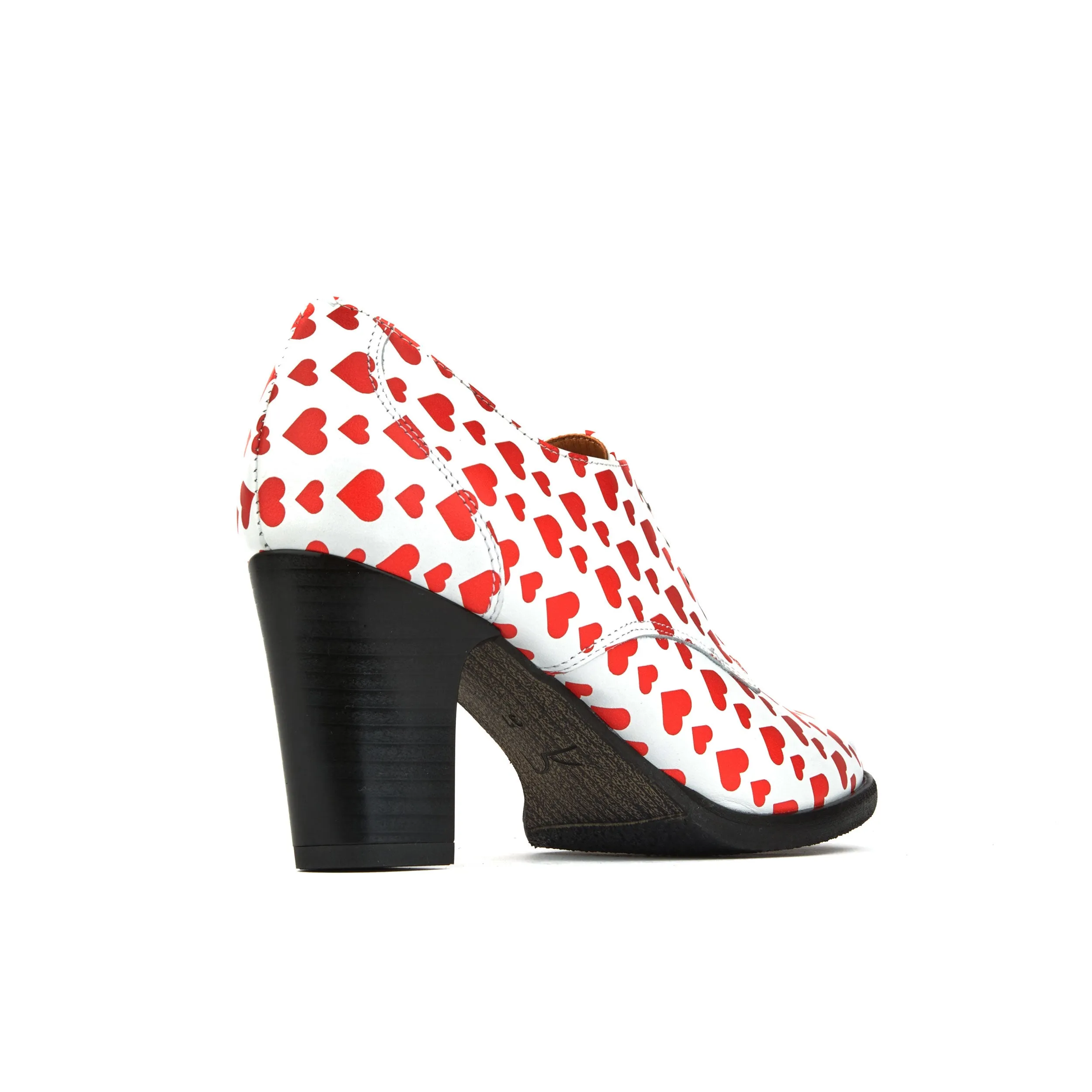 Roulette - Love Struck - Women's 3 inch block heel oxford pump in heart shape print