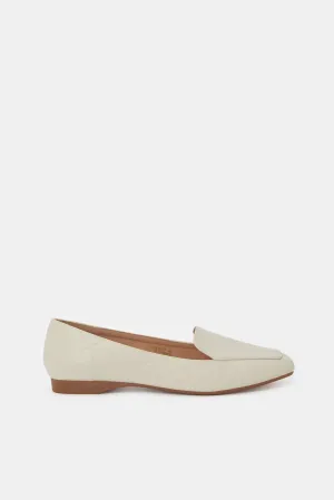 Women Ivory Solid Loafer