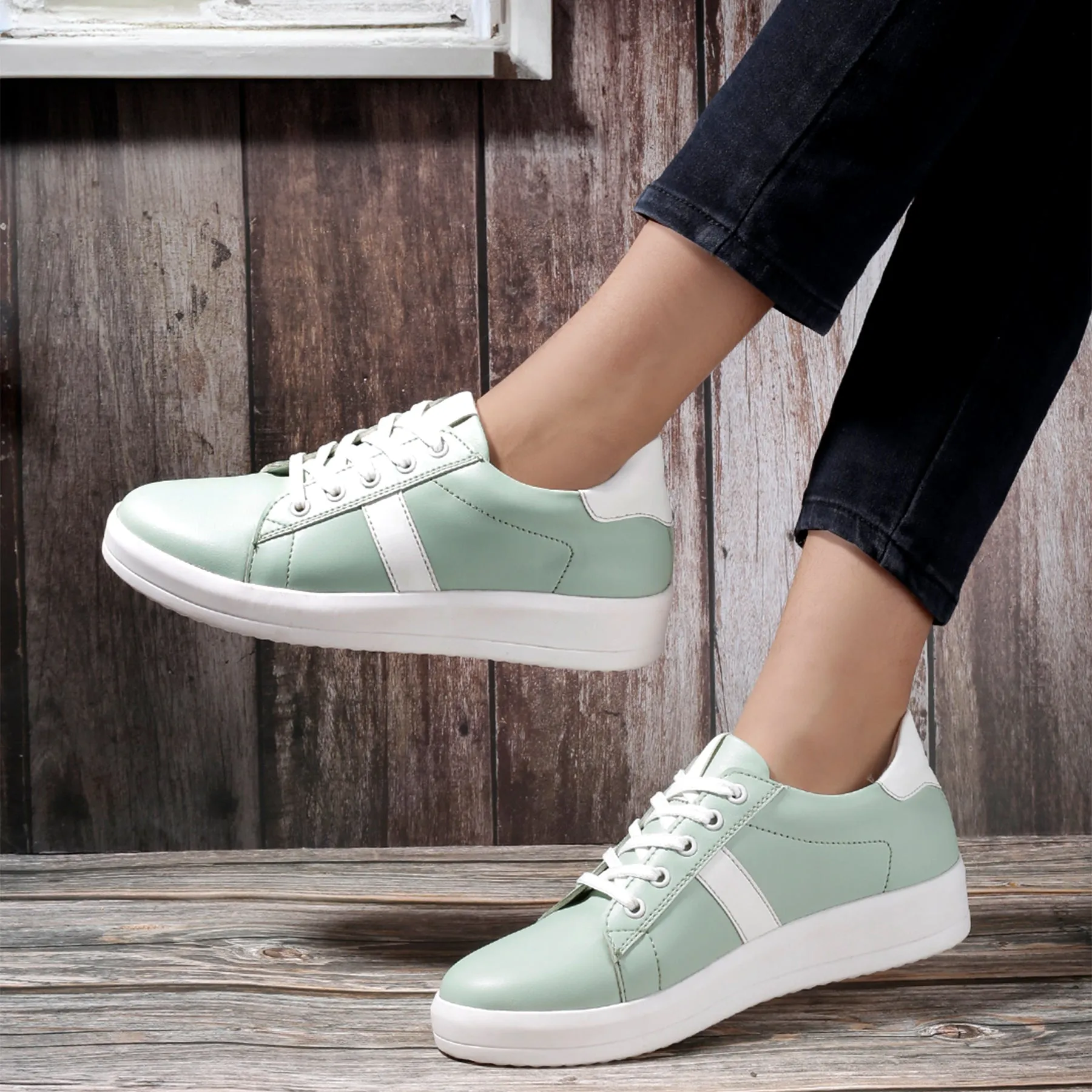 Women's Casual Stylish New Sneakers Lace-up Shoes